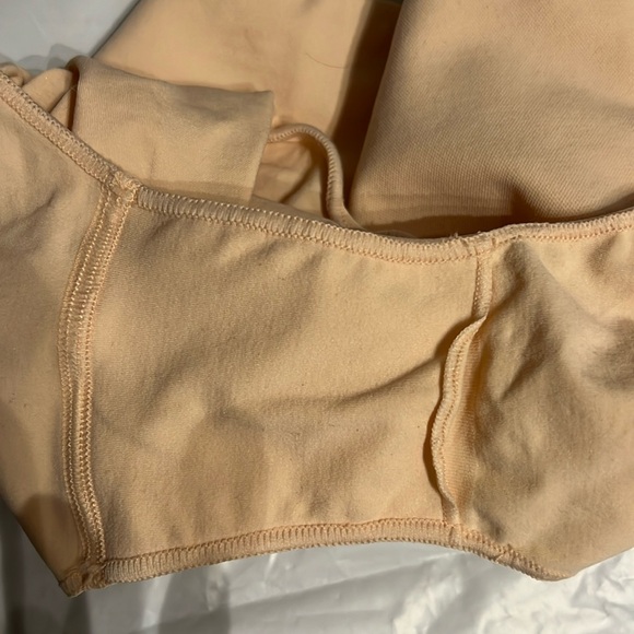 NWOT SKIMS Everyday Shaping Panties - Brief Size: S/M - Picture 3 of 5